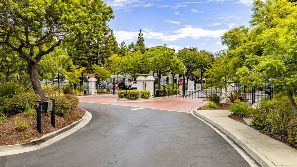 Ardenwood Forest front entrance