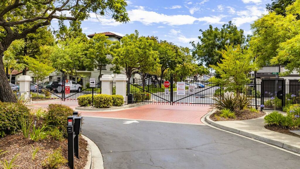 Ardenwood Forest front entrance